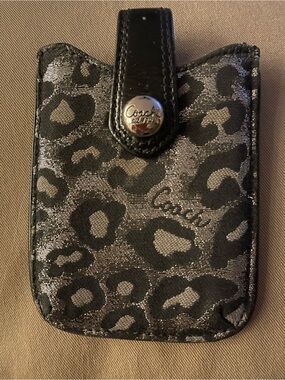 RARE Coach F61326 Ocelot LRX Electronic Case Pouch – Silver & Black Leopard
